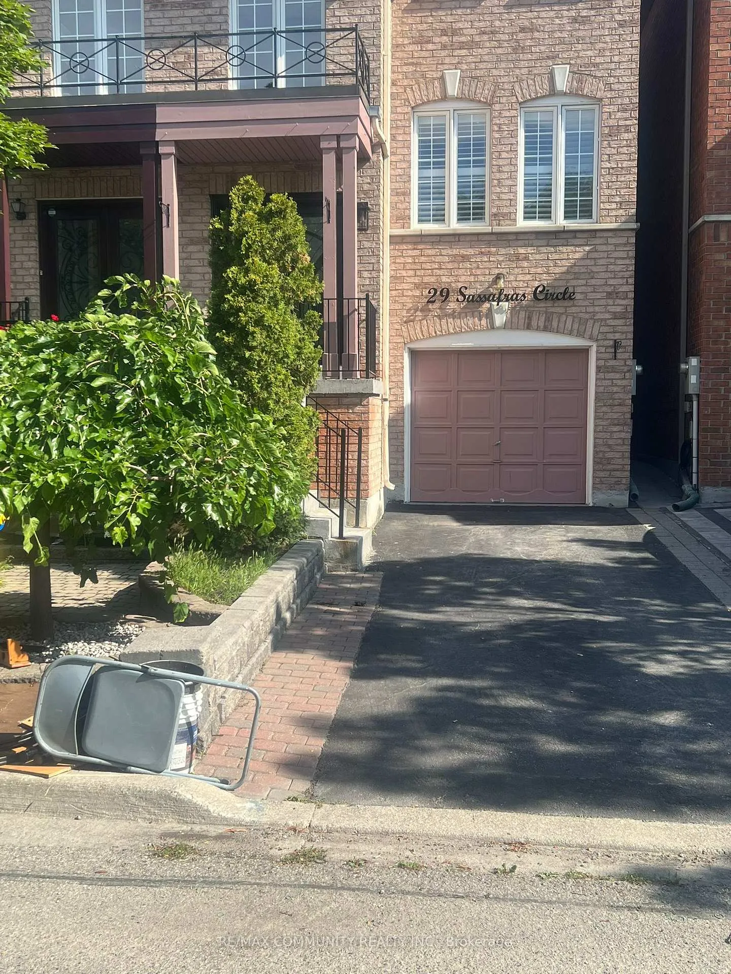 Front of 29 Sassafras Circle