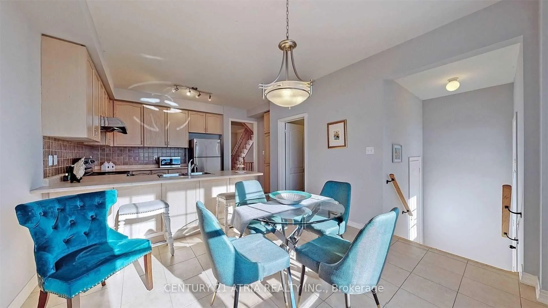 Photo 14 of 131 Christian Ritter Drive, Markham, Berczy — HOMEH