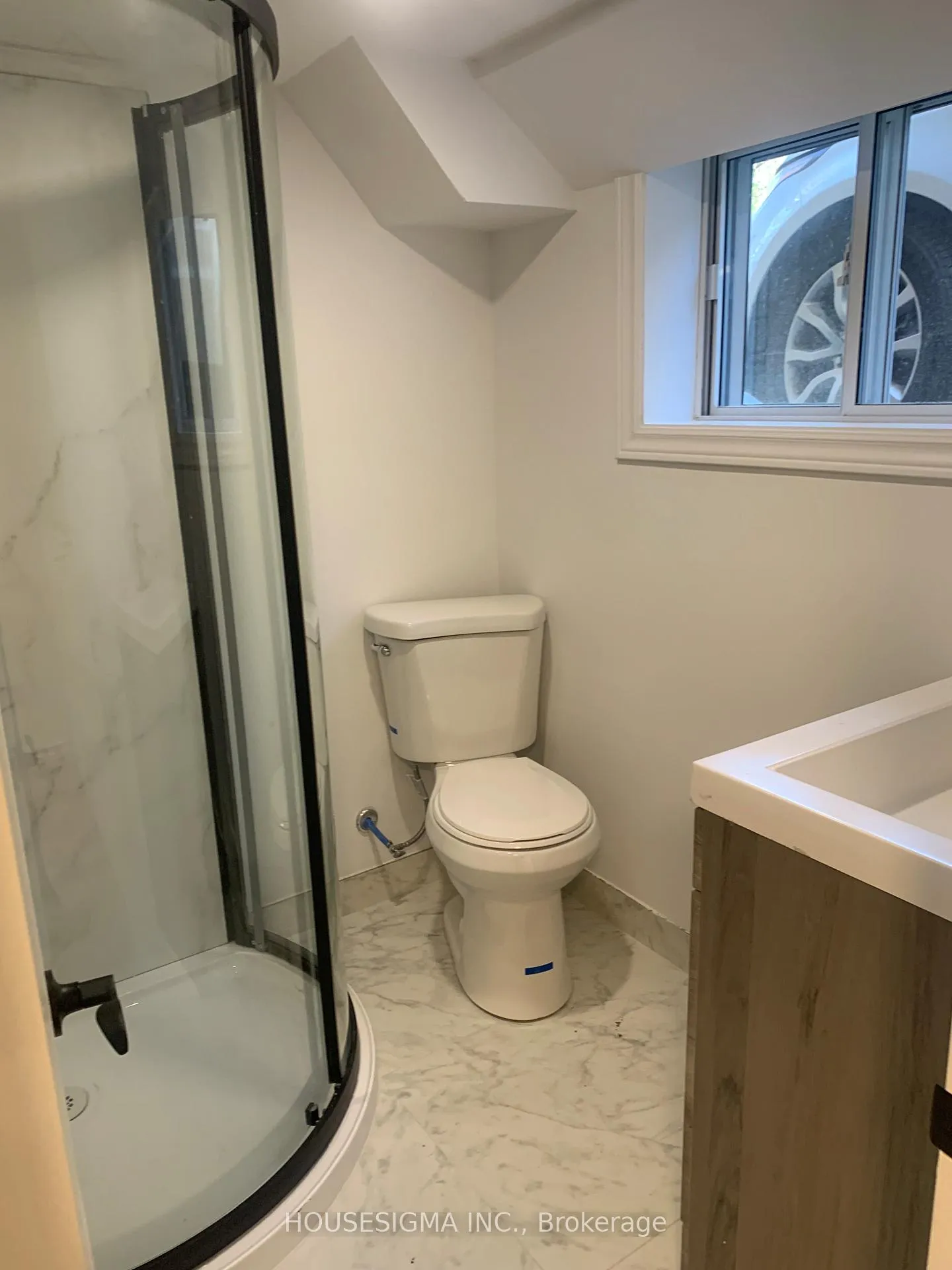 Photo 9 of 324 Lawrence Avenue W, Toronto, Bedford Park-Nortown — HOMEH