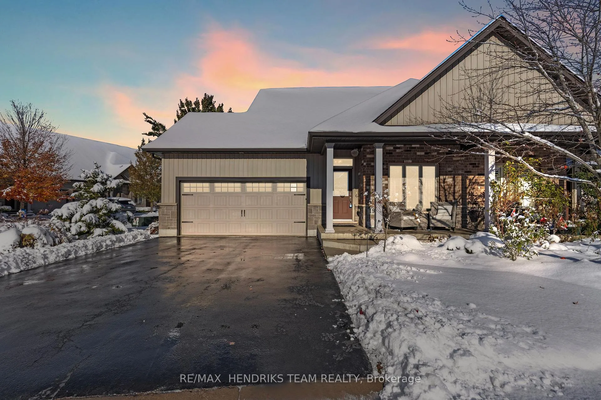 Photo 1 of Unit 19, 9440 Eagle Ridge Drive, Niagara Falls, Forestview — HOMEH