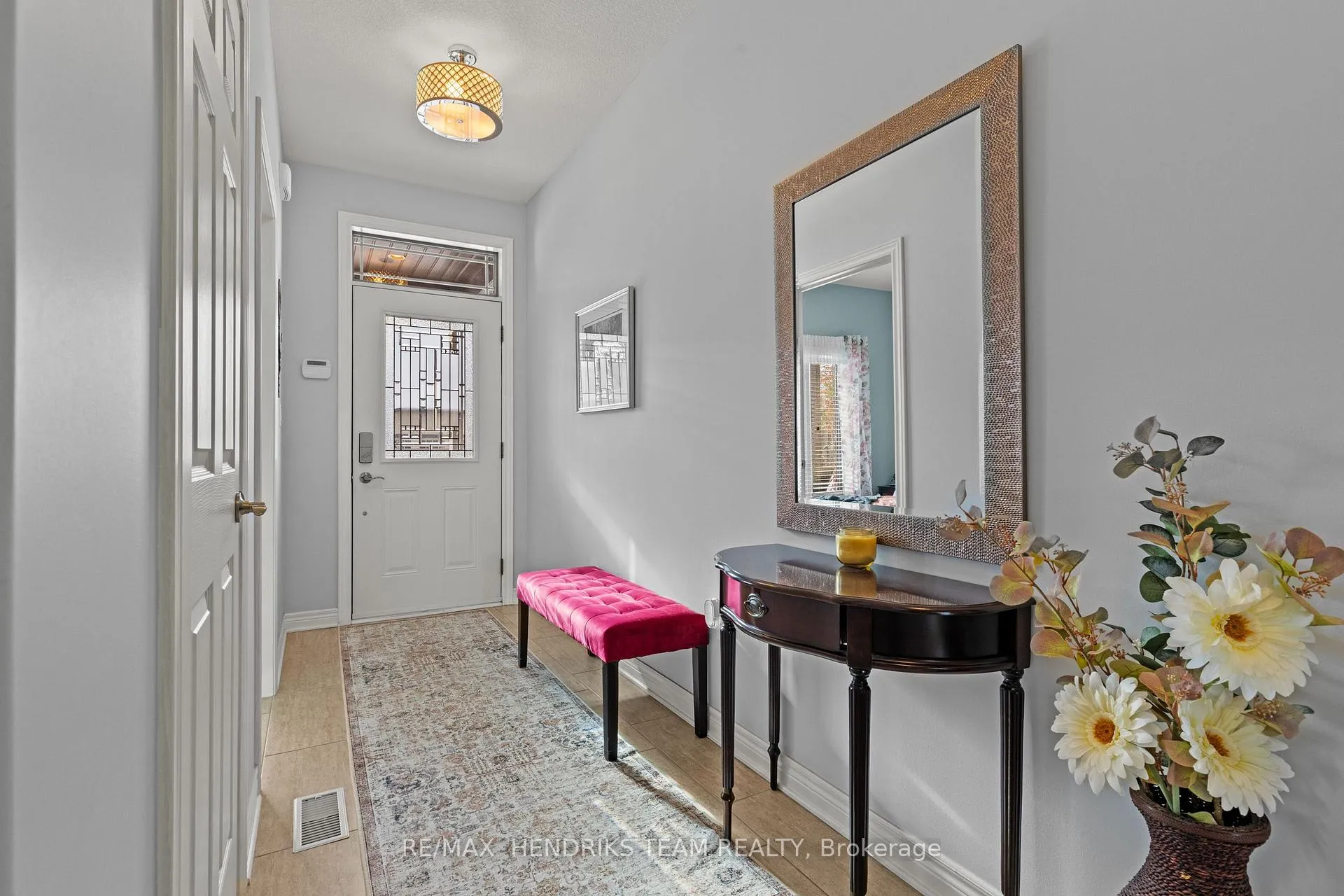 Photo 6 of Unit 19, 9440 Eagle Ridge Drive, Niagara Falls, Forestview — HOMEH