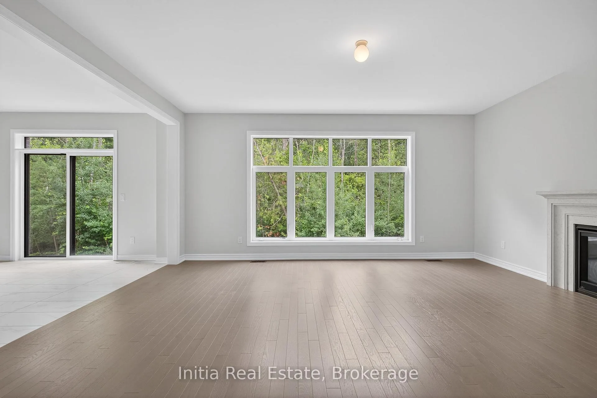 Photo 3 of 1474 Davis Loop Circle, Innisfil, Lefroy — HOMEH