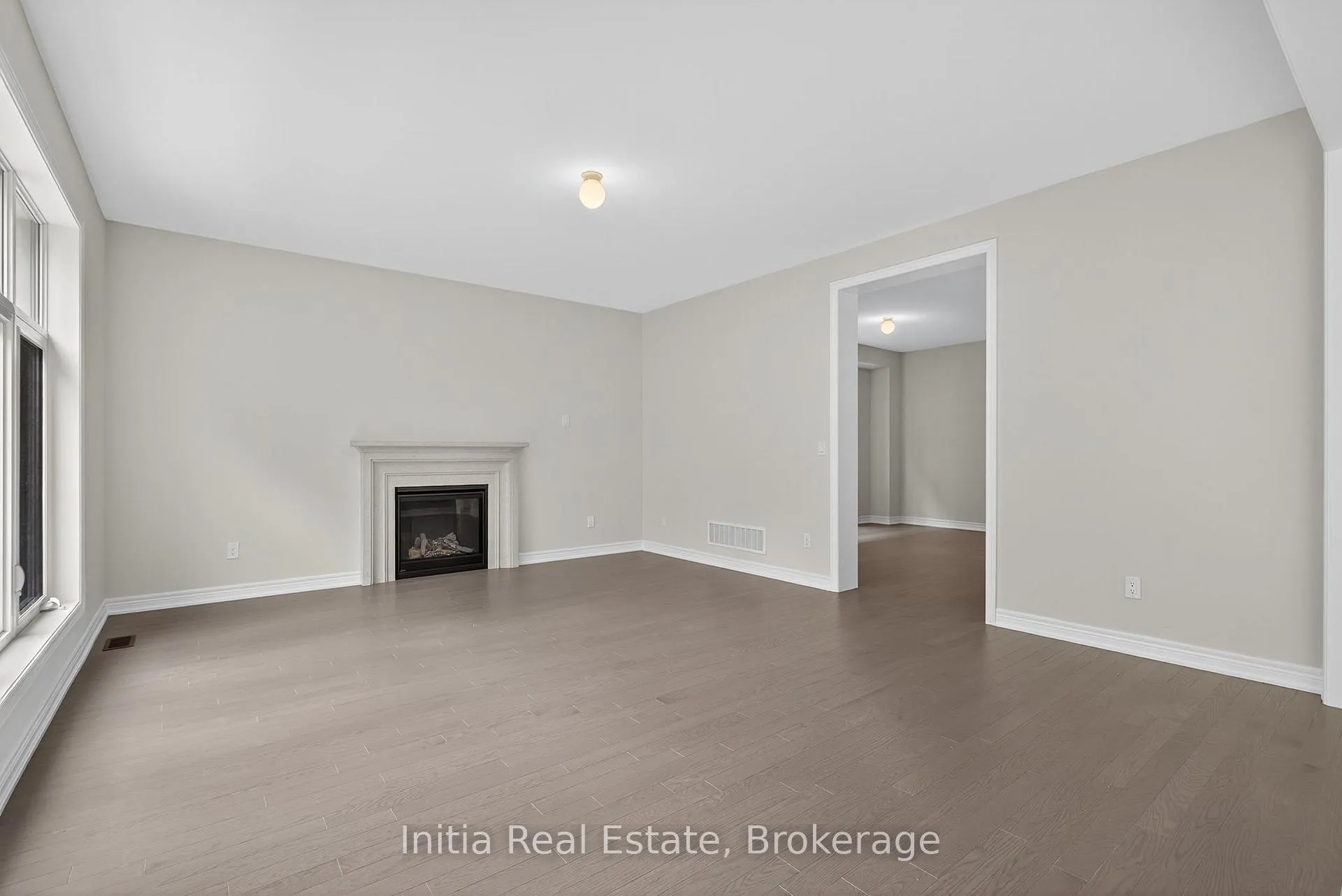 Photo 12 of 1474 Davis Loop Circle, Innisfil, Lefroy — HOMEH