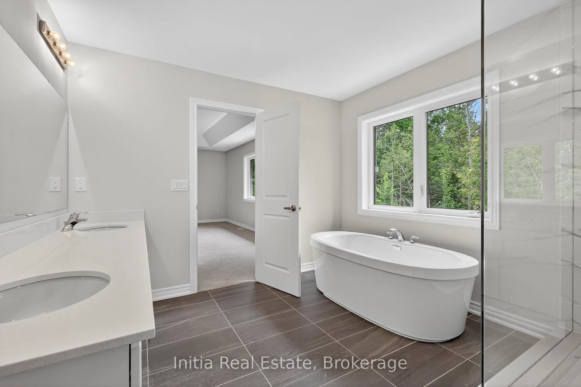 Photo 23 of 1474 Davis Loop Circle, Innisfil, Lefroy — HOMEH