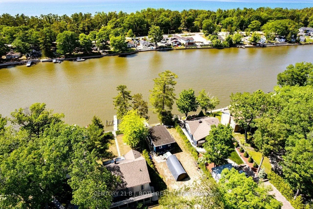 Photo 2 of 1250 River Road W, Wasaga Beach — HOMEH