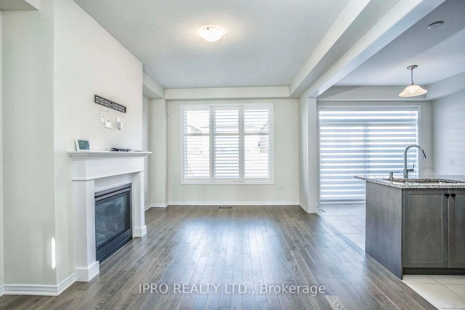 Photo 4 of 23 Cactus Crescent, Hamilton, Stoney Creek Mountain — HOMEH