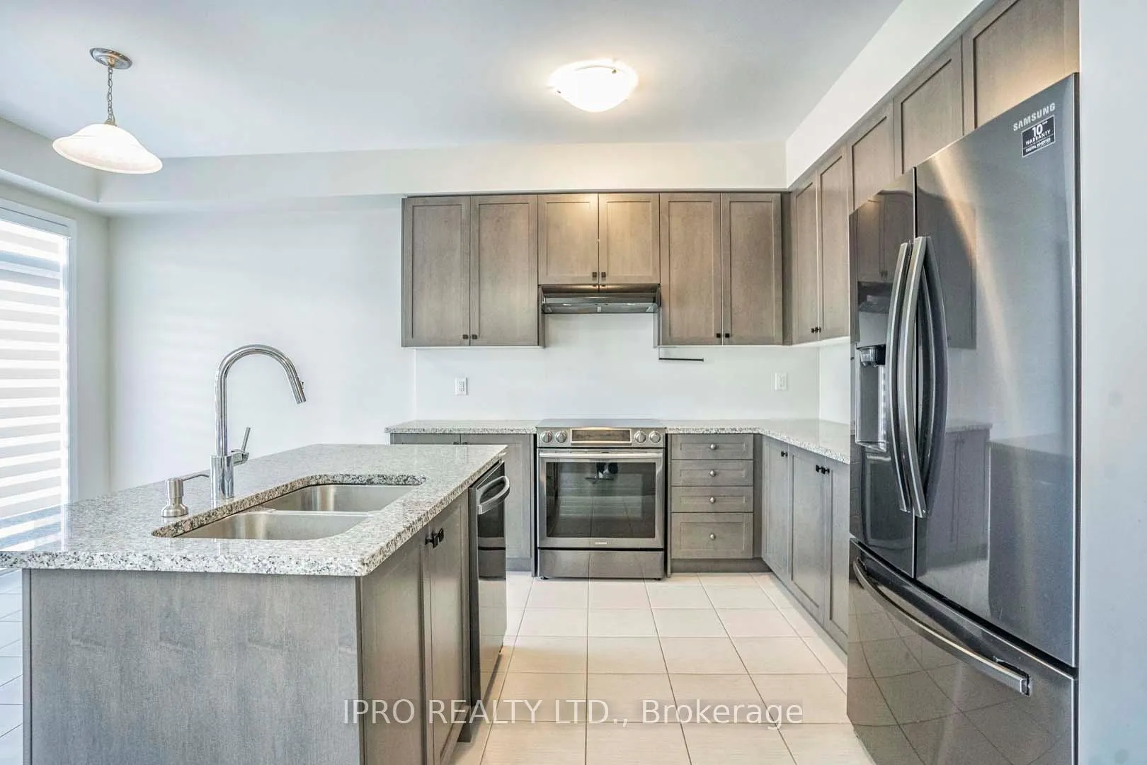 Photo 10 of 23 Cactus Crescent, Hamilton, Stoney Creek Mountain — HOMEH