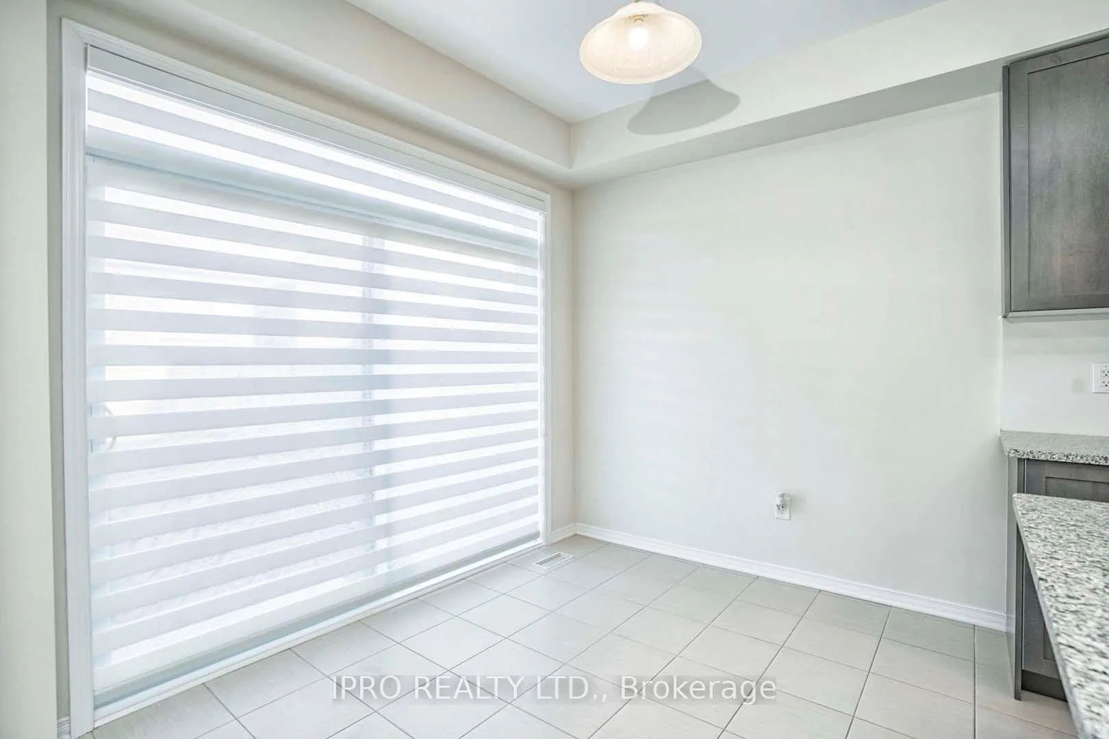 Photo 13 of 23 Cactus Crescent, Hamilton, Stoney Creek Mountain — HOMEH