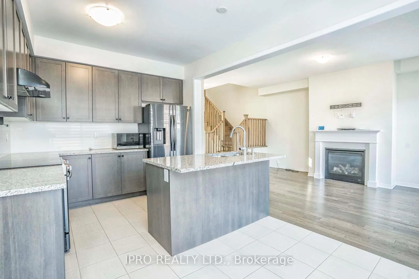 Photo 14 of 23 Cactus Crescent, Hamilton, Stoney Creek Mountain — HOMEH