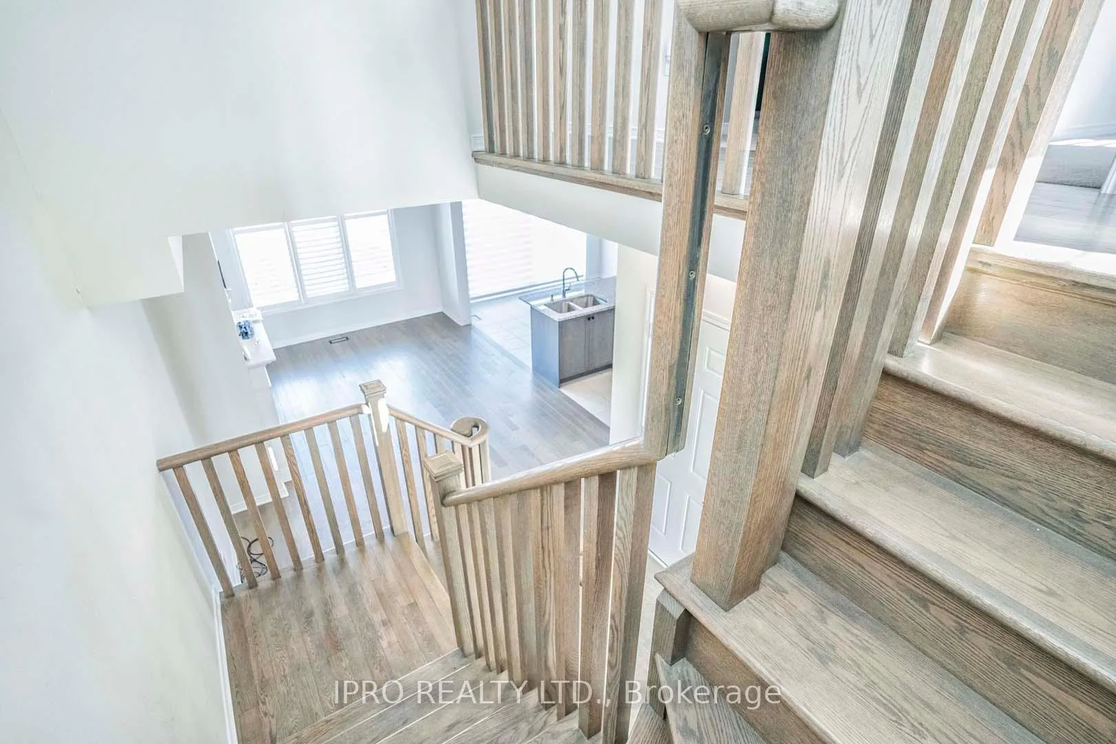 Photo 16 of 23 Cactus Crescent, Hamilton, Stoney Creek Mountain — HOMEH