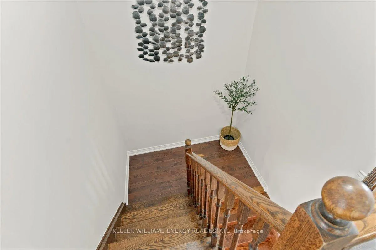 Photo 23 of 5 Bishopgate Street, Whitby, Williamsburg — HOMEH