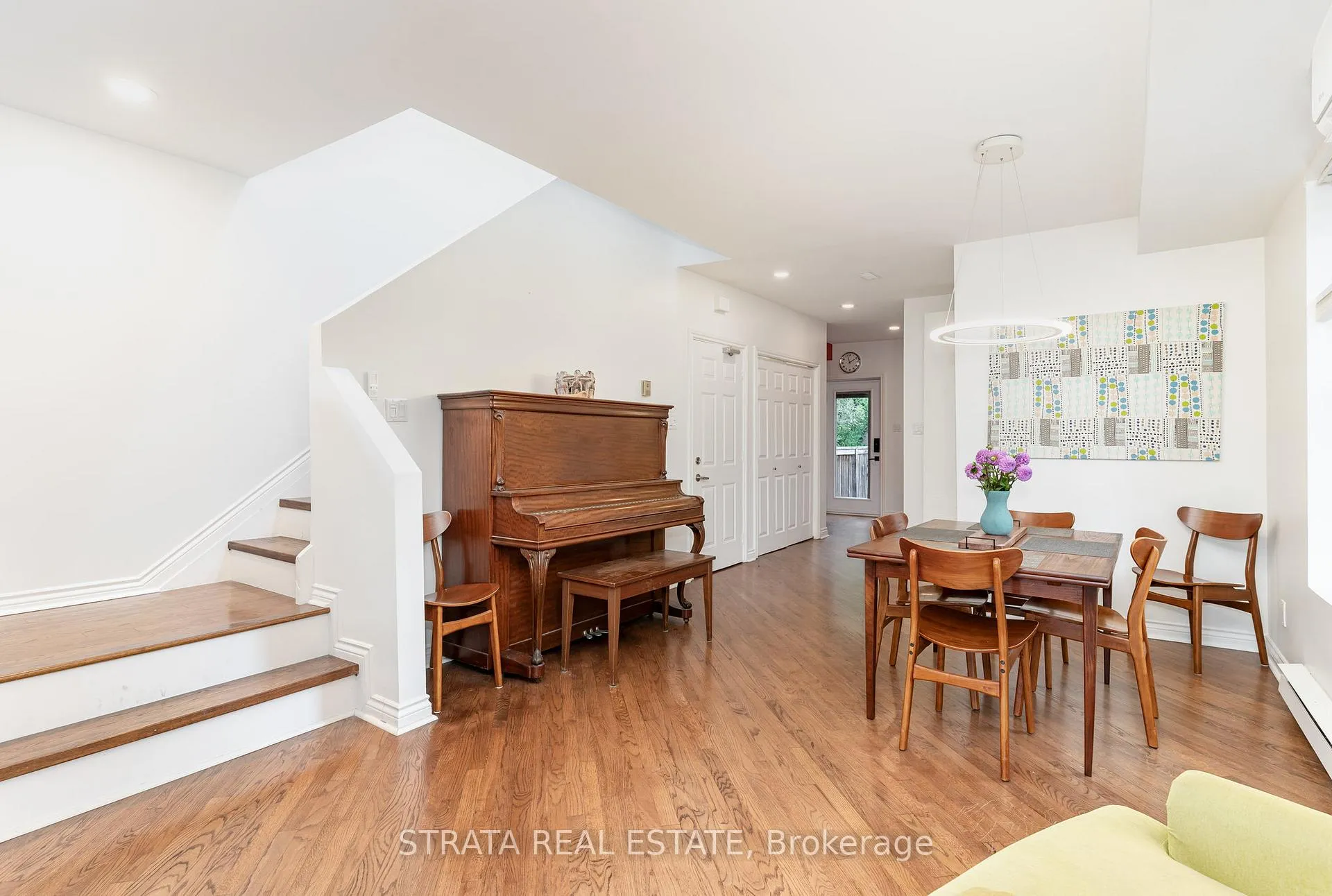 Photo 3 of 623 Broadview Avenue, Toronto, North Riverdale — HOMEH