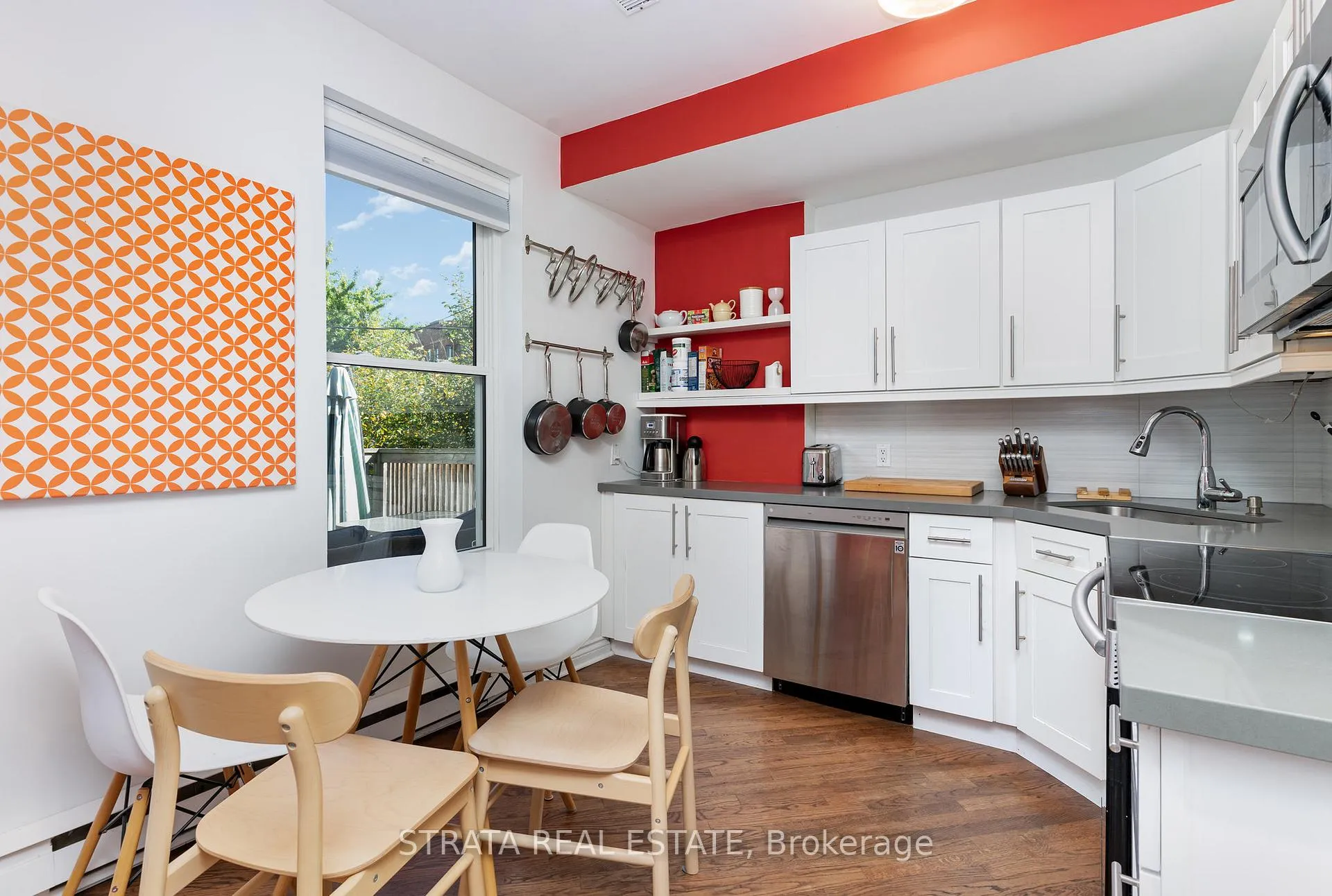 Photo 10 of 623 Broadview Avenue, Toronto, North Riverdale — HOMEH
