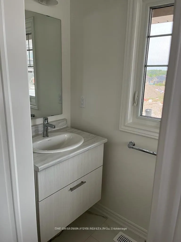 Photo 7 of 16 Shepherd Drive, Barrie, Painswick South — HOMEH