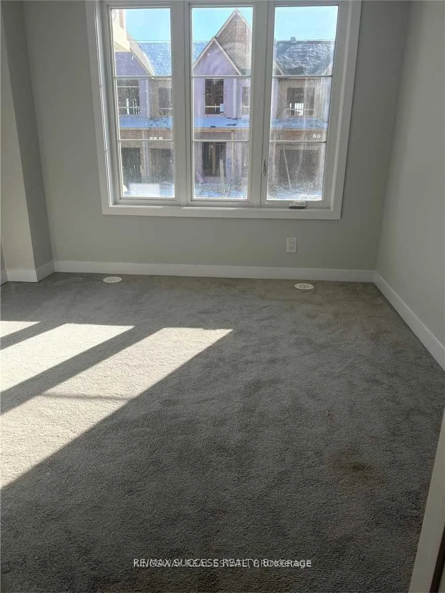 Photo 4 of 6 Percy Rye Avenue, Markham, Angus Glen — HOMEH