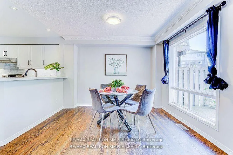 Photo 6 of 71 Schouten Crescent, Markham, Vinegar Hill — HOMEH