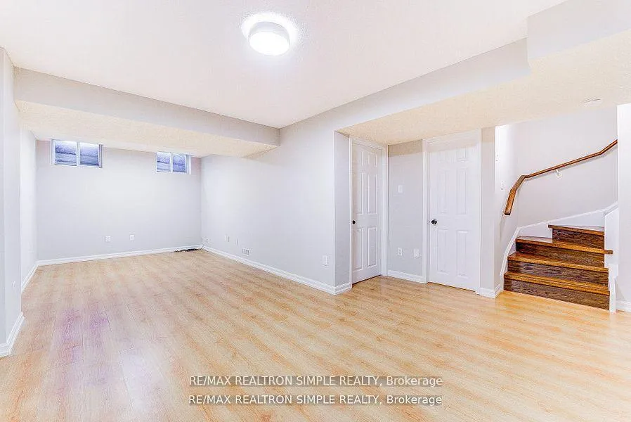 Photo 23 of 71 Schouten Crescent, Markham, Vinegar Hill — HOMEH