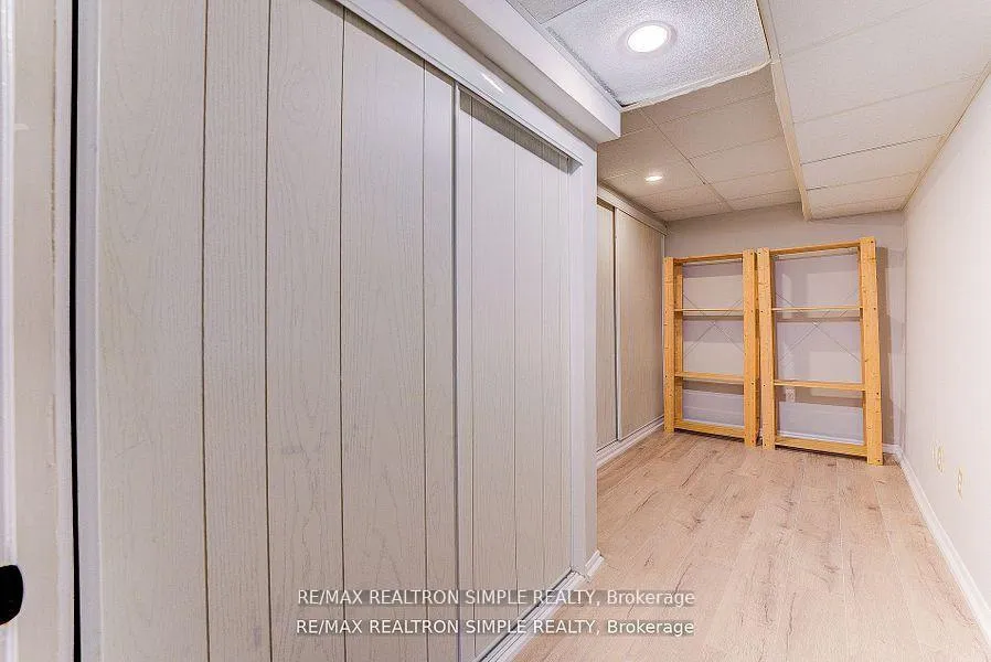 Photo 24 of 71 Schouten Crescent, Markham, Vinegar Hill — HOMEH
