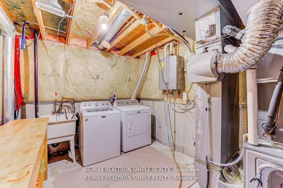 Photo 25 of 71 Schouten Crescent, Markham, Vinegar Hill — HOMEH