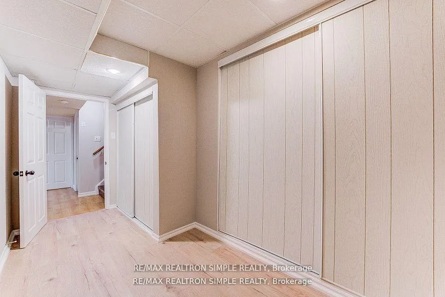 Photo 26 of 71 Schouten Crescent, Markham, Vinegar Hill — HOMEH