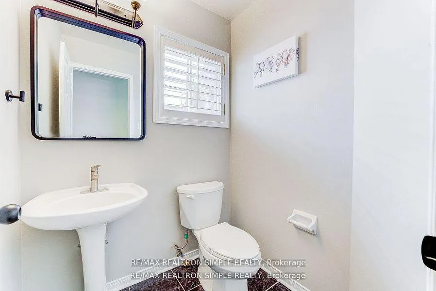 Photo 27 of 71 Schouten Crescent, Markham, Vinegar Hill — HOMEH