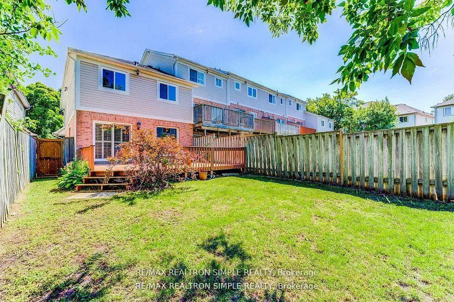 Photo 29 of 71 Schouten Crescent, Markham, Vinegar Hill — HOMEH