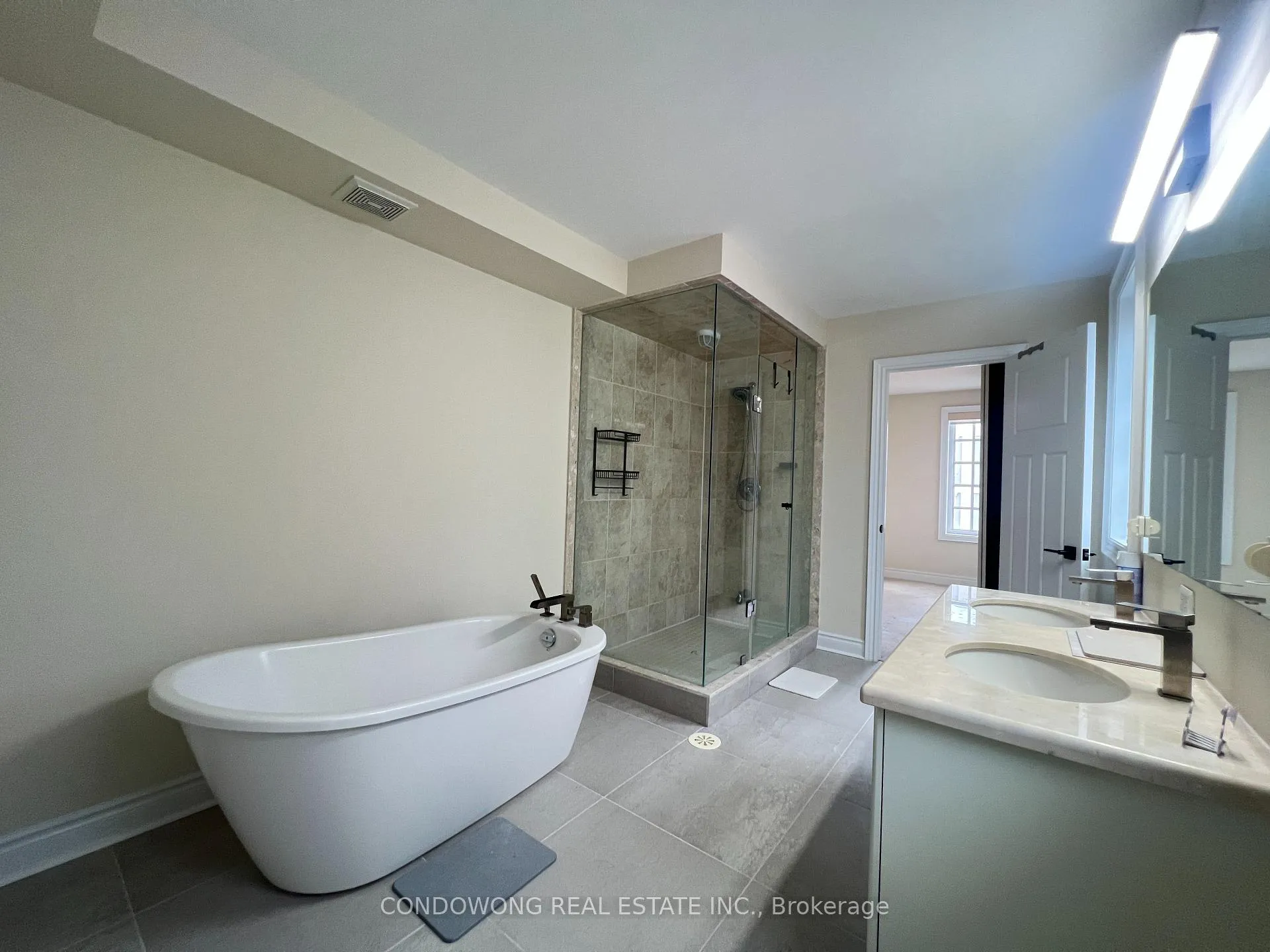 Photo 13 of 48 Lord Durham Road, Markham, Unionville — HOMEH