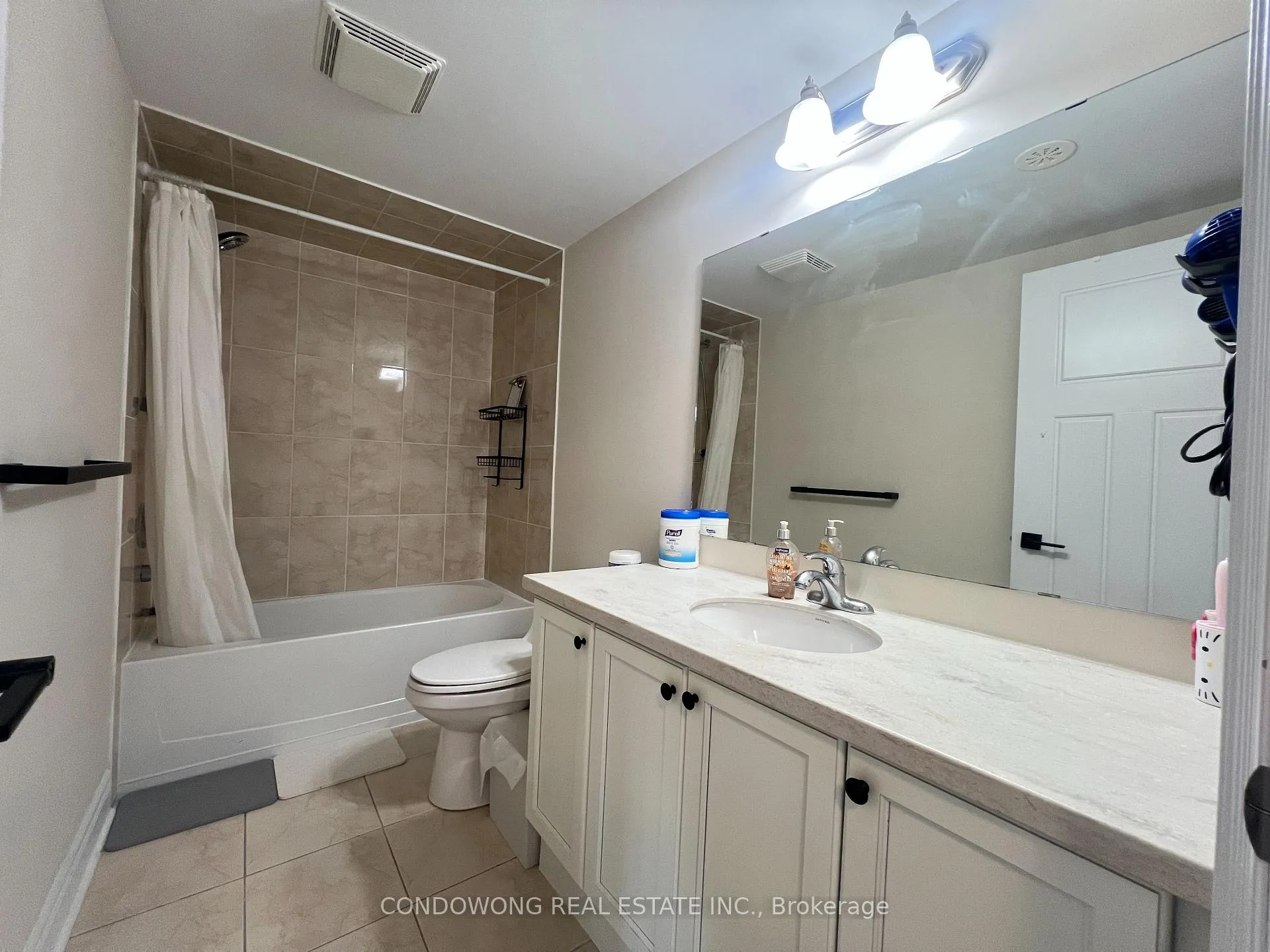 Photo 16 of 48 Lord Durham Road, Markham, Unionville — HOMEH