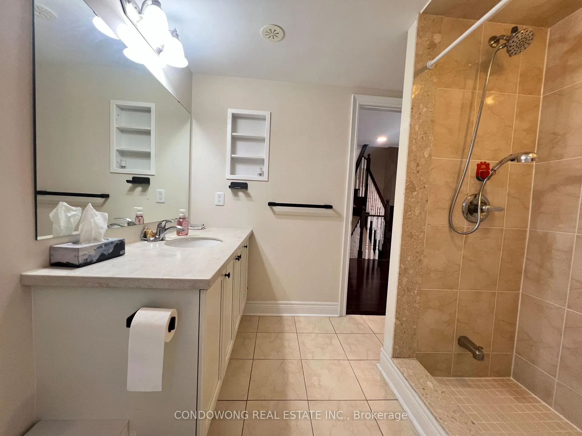 Photo 20 of 48 Lord Durham Road, Markham, Unionville — HOMEH