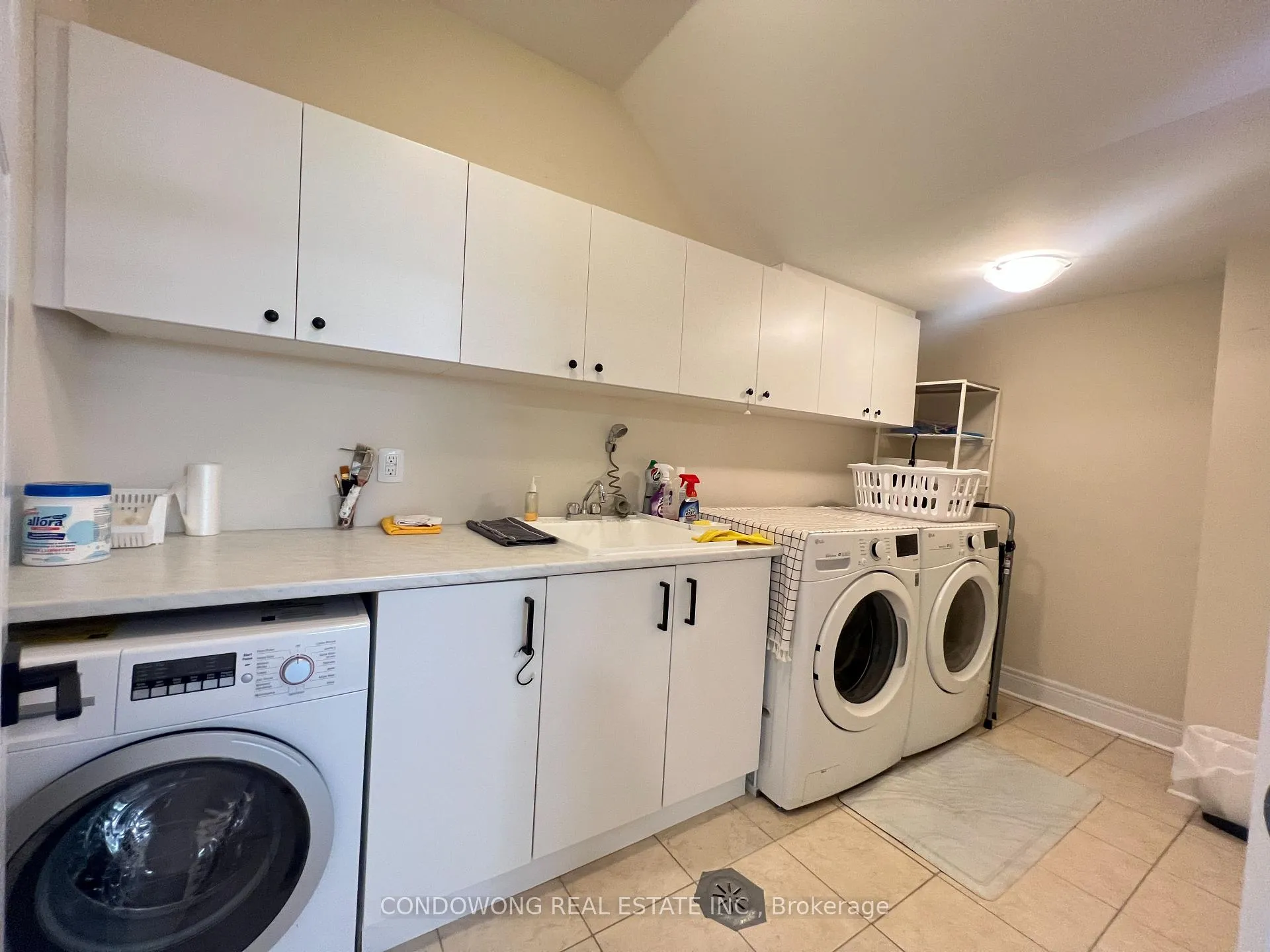 Photo 29 of 48 Lord Durham Road, Markham, Unionville — HOMEH