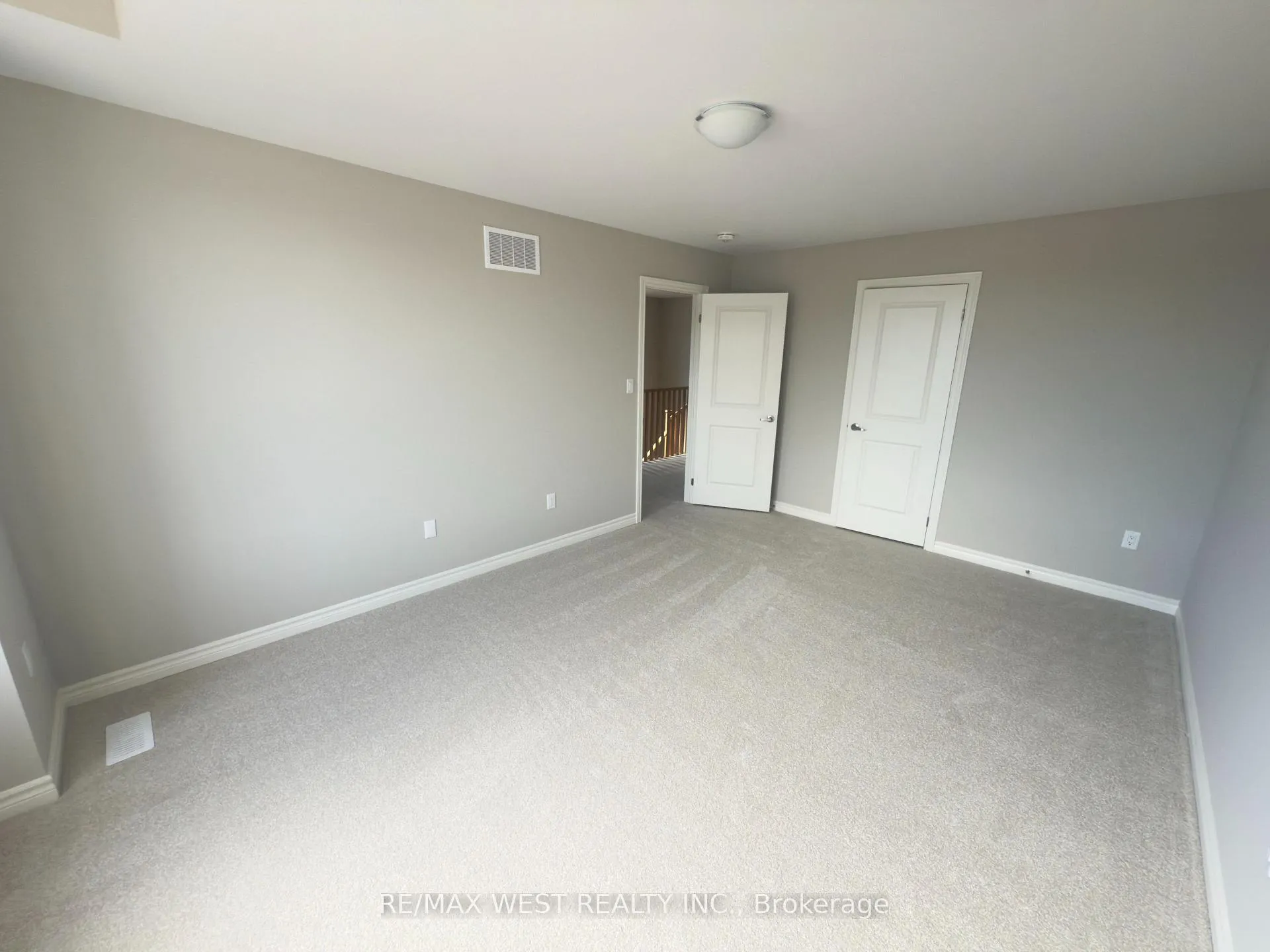 Photo 13 of 248 Springfield Crescent E, Clearview, Stayner — HOMEH