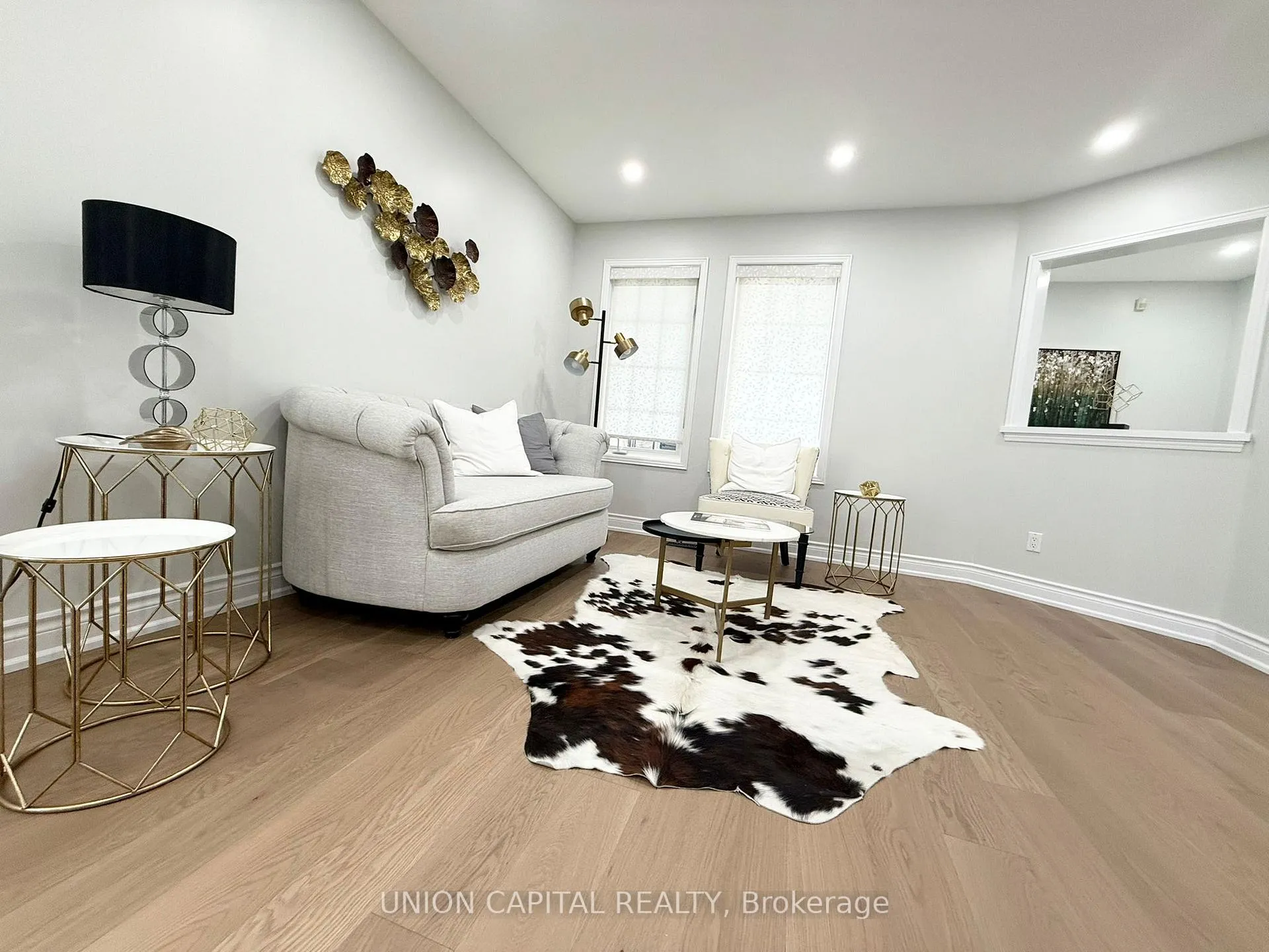 Photo 6 of 143 Halterwood Circle, Markham, Markville — HOMEH