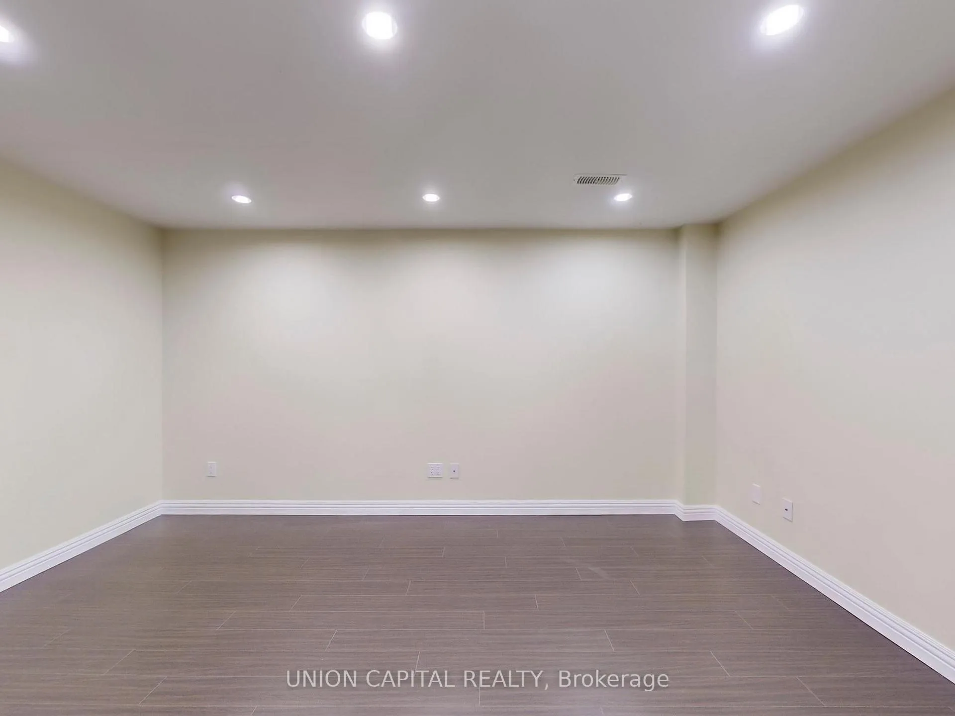 Photo 44 of 143 Halterwood Circle, Markham, Markville — HOMEH