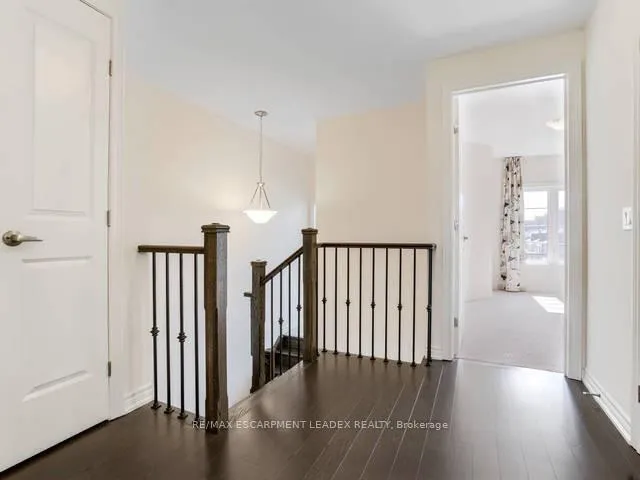 Photo 13 of 74 Heming Trail, Hamilton, Ancaster — HOMEH