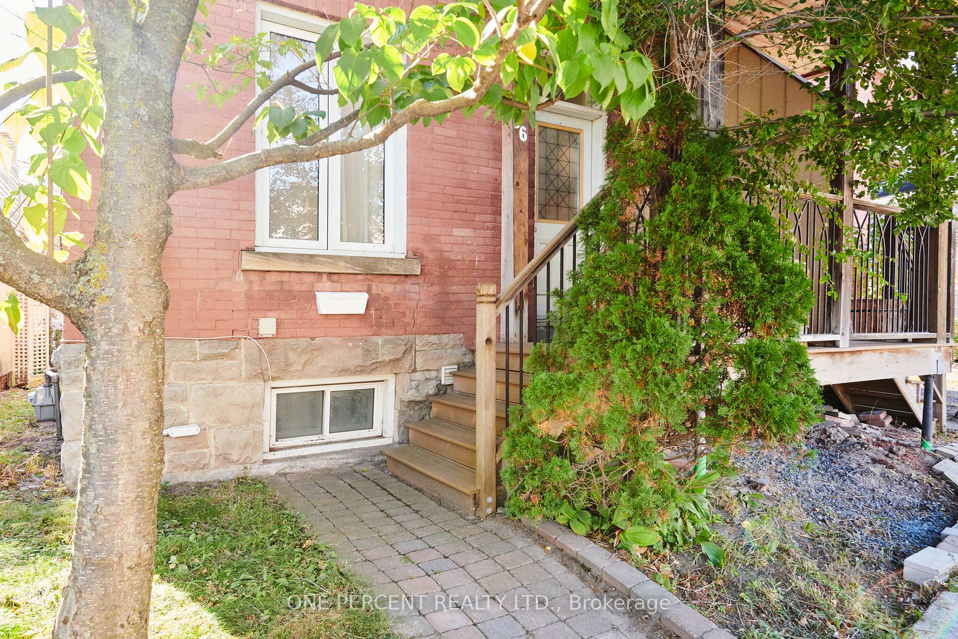 Photo 2 of 96 Lees Avenue, Ottawa, Ottawa East — HOMEH