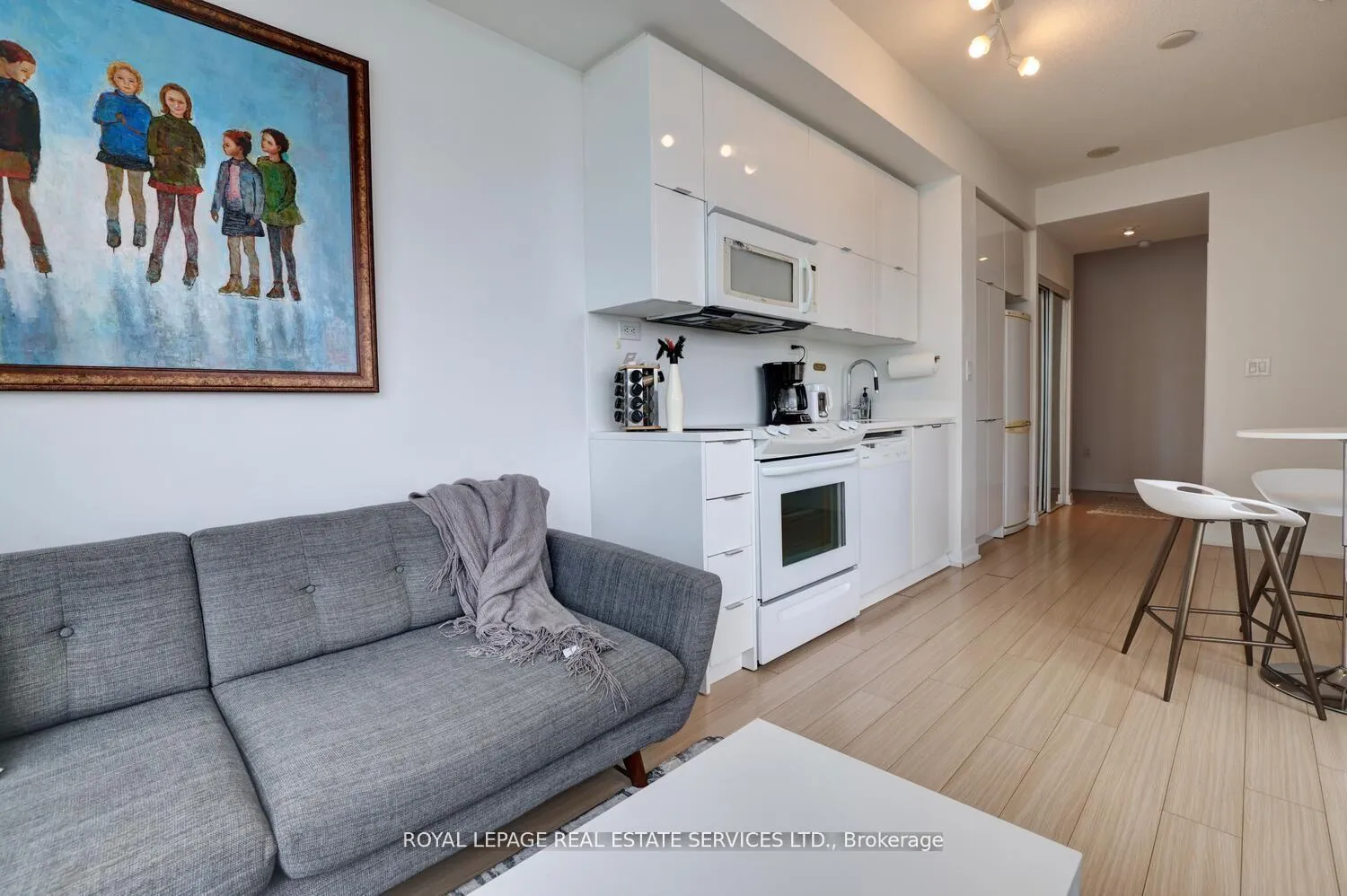 Photo 13 of Unit 3902, 21 Iceboat Terrace, Toronto, Waterfront Communities — HOMEH