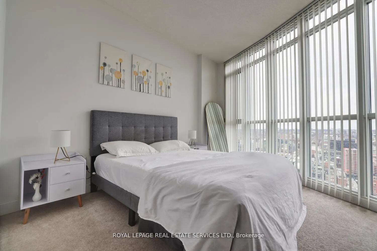 Photo 18 of Unit 3902, 21 Iceboat Terrace, Toronto, Waterfront Communities — HOMEH