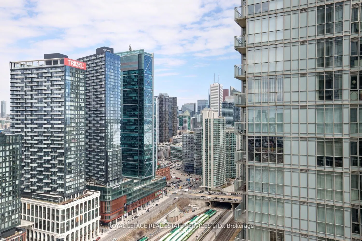 Photo 24 of Unit 3902, 21 Iceboat Terrace, Toronto, Waterfront Communities — HOMEH