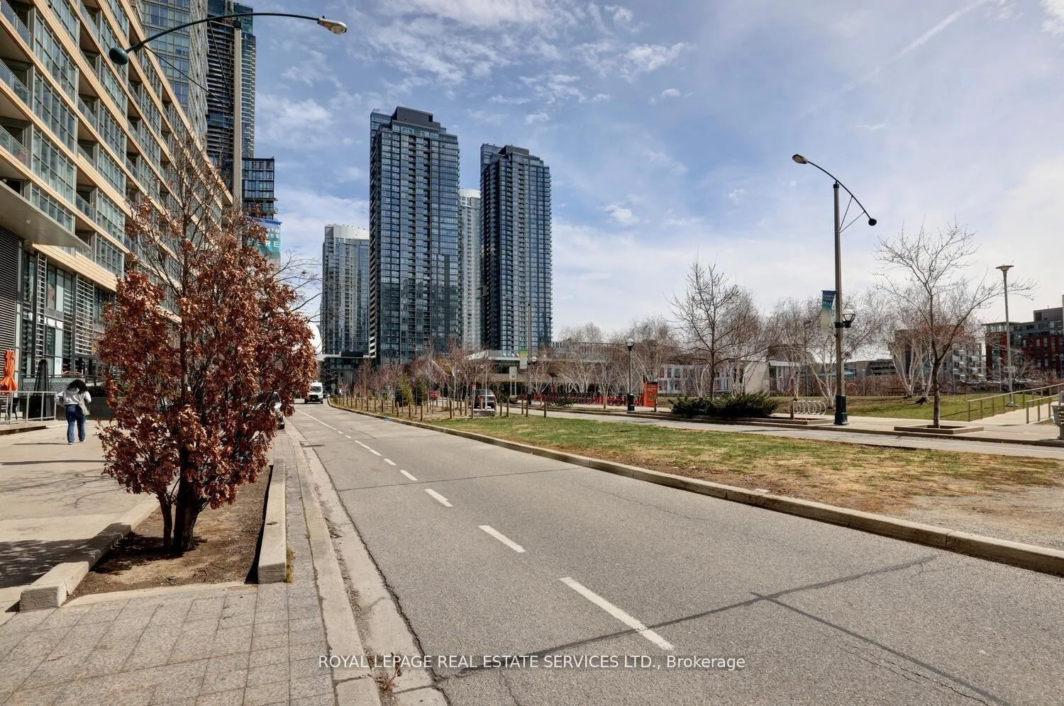 Photo 35 of Unit 3902, 21 Iceboat Terrace, Toronto, Waterfront Communities — HOMEH