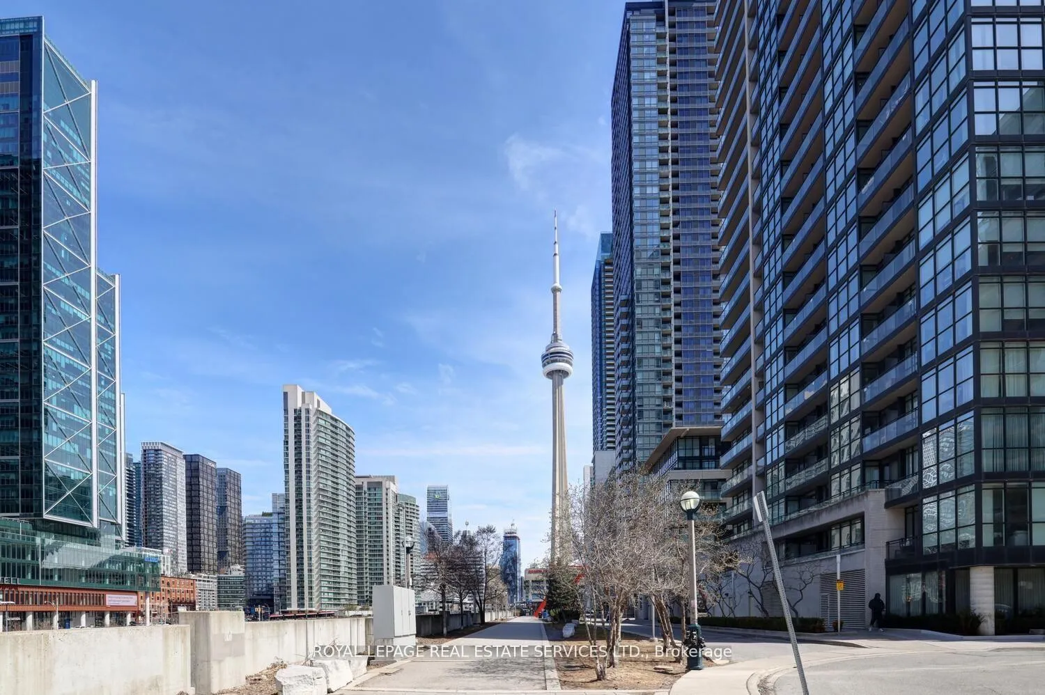Photo 38 of Unit 3902, 21 Iceboat Terrace, Toronto, Waterfront Communities — HOMEH