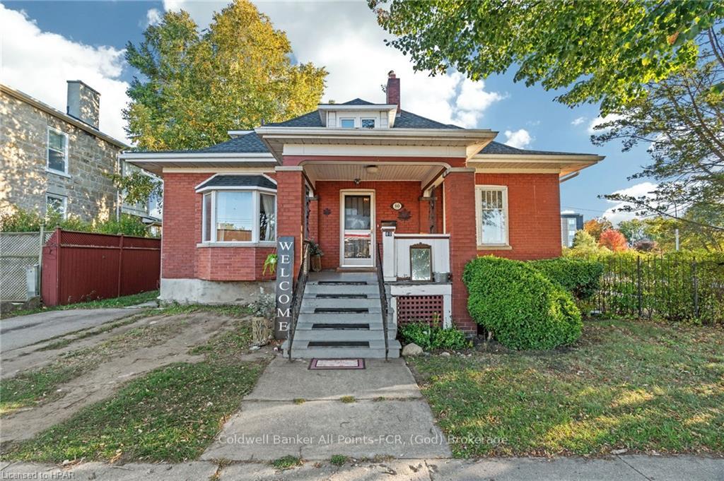 Photo 2 of 80 Picton Street E, Goderich, Goderich (Town) — HOMEH