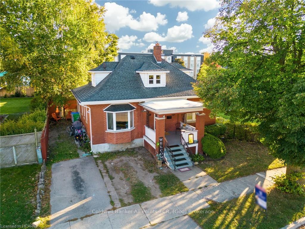 Photo 4 of 80 Picton Street E, Goderich, Goderich (Town) — HOMEH
