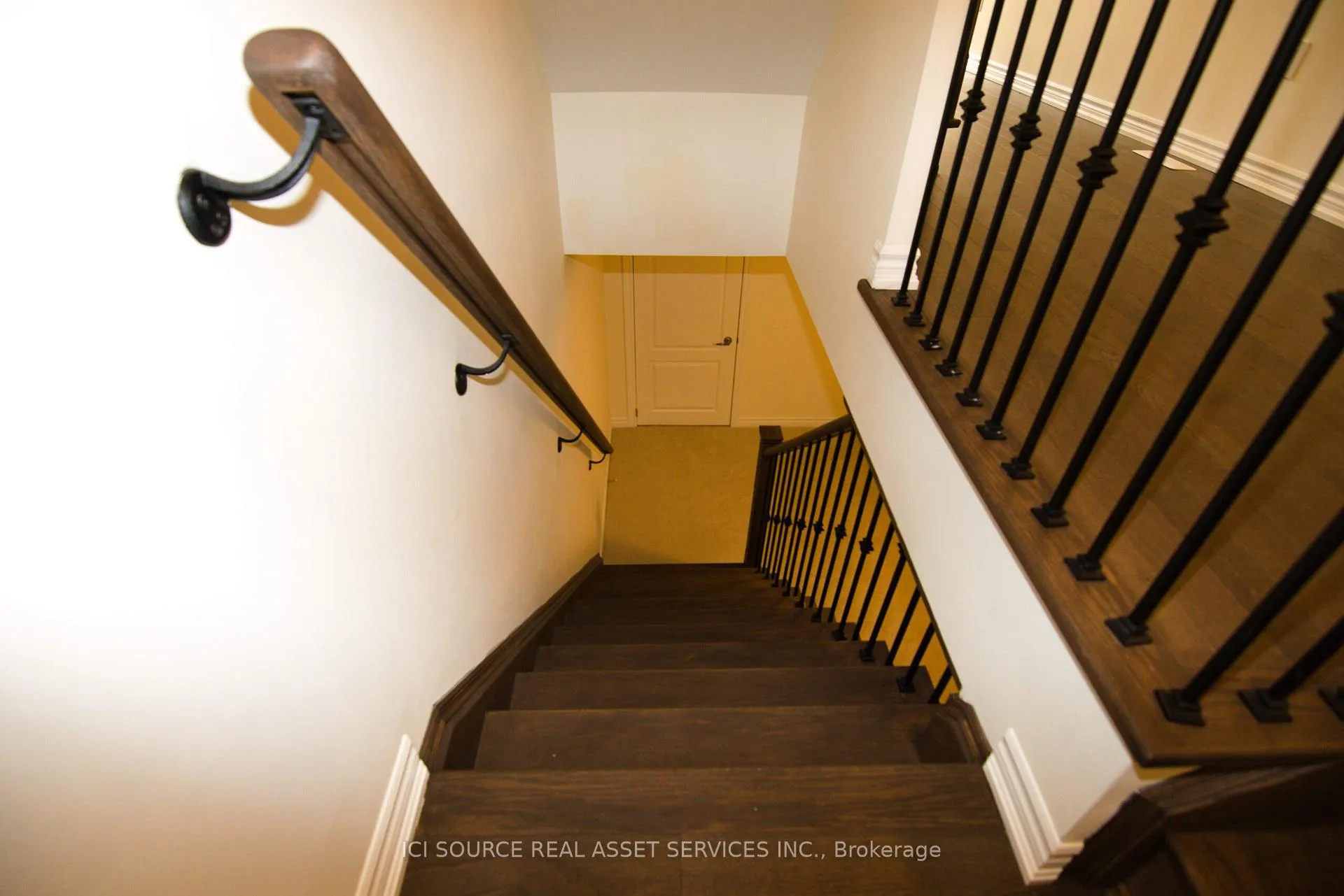 Photo 7 of 50 Mountainside Crescent, Whitby, Rolling Acres — HOMEH