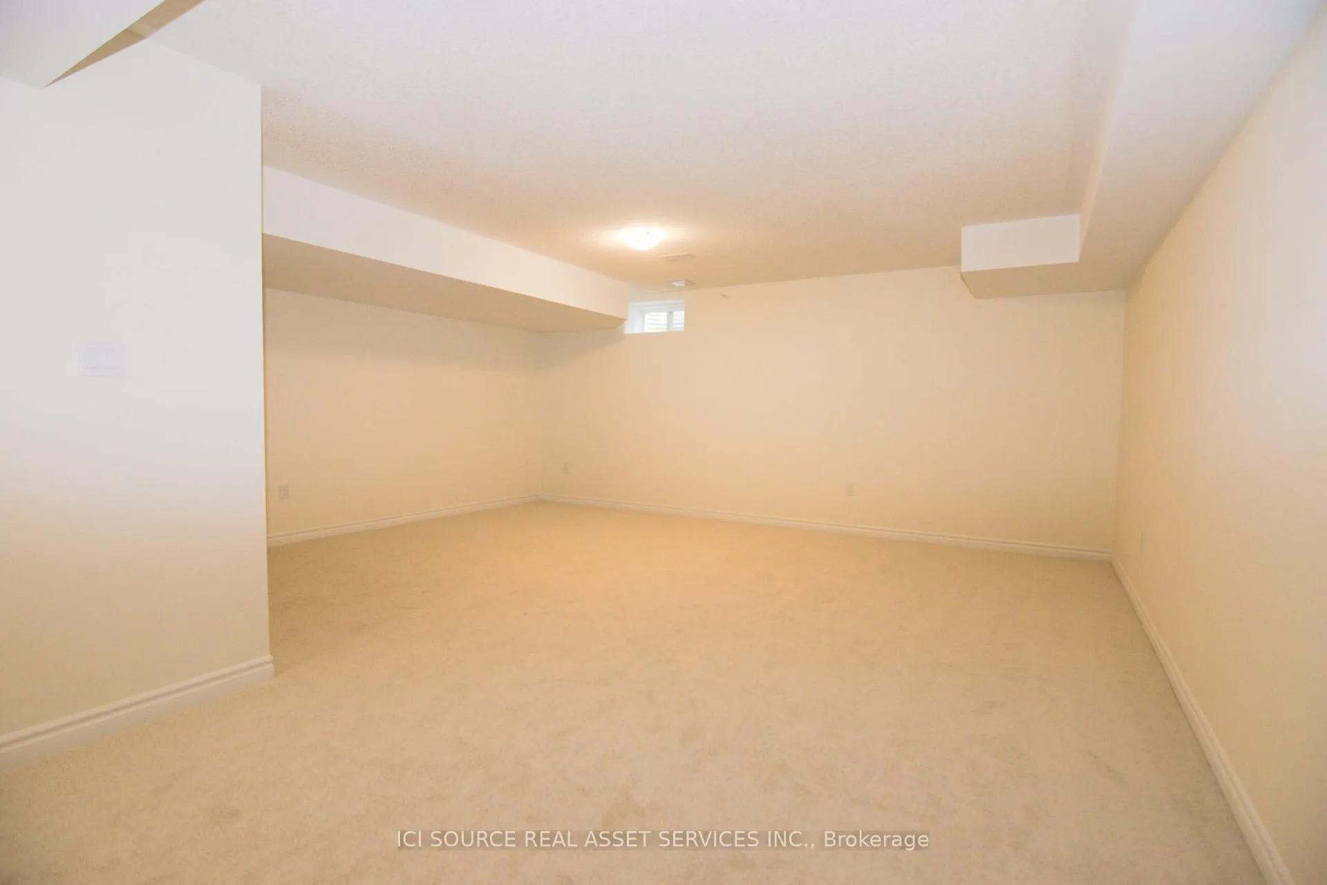 Photo 9 of 50 Mountainside Crescent, Whitby, Rolling Acres — HOMEH