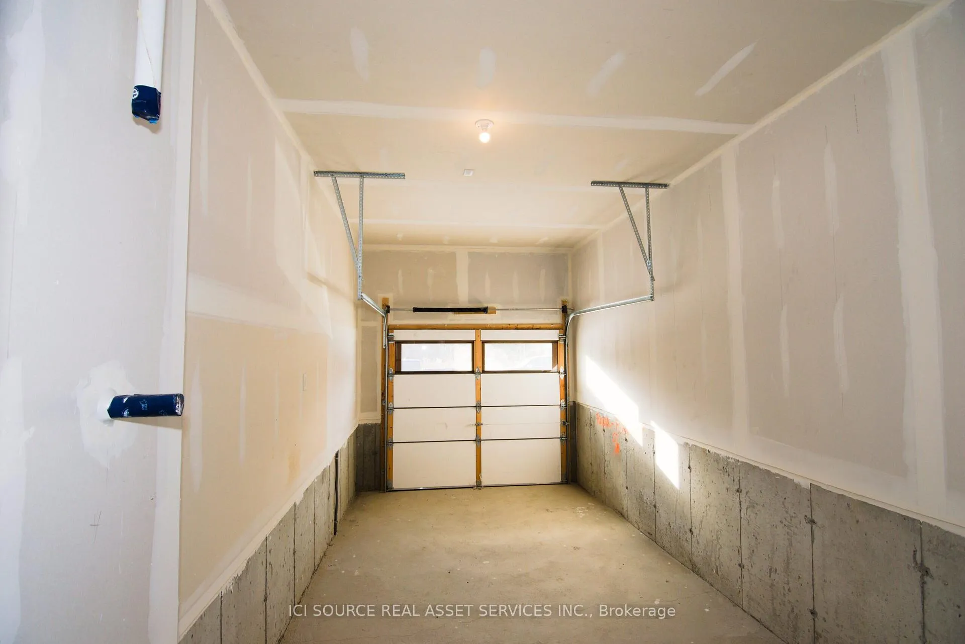 Photo 17 of 50 Mountainside Crescent, Whitby, Rolling Acres — HOMEH