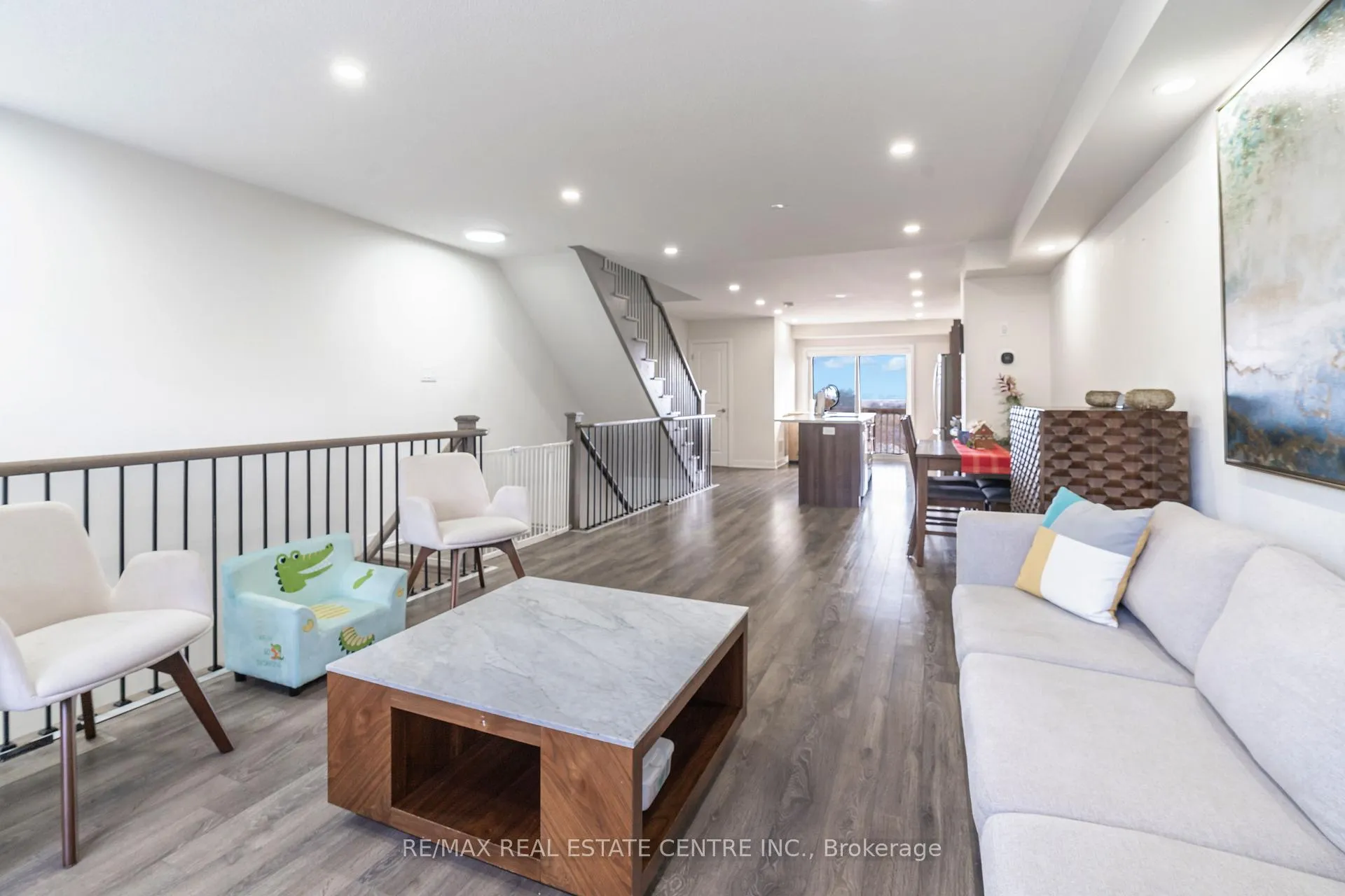Photo 9 of 93 Donald Fleming Way, Whitby, Pringle Creek — HOMEH