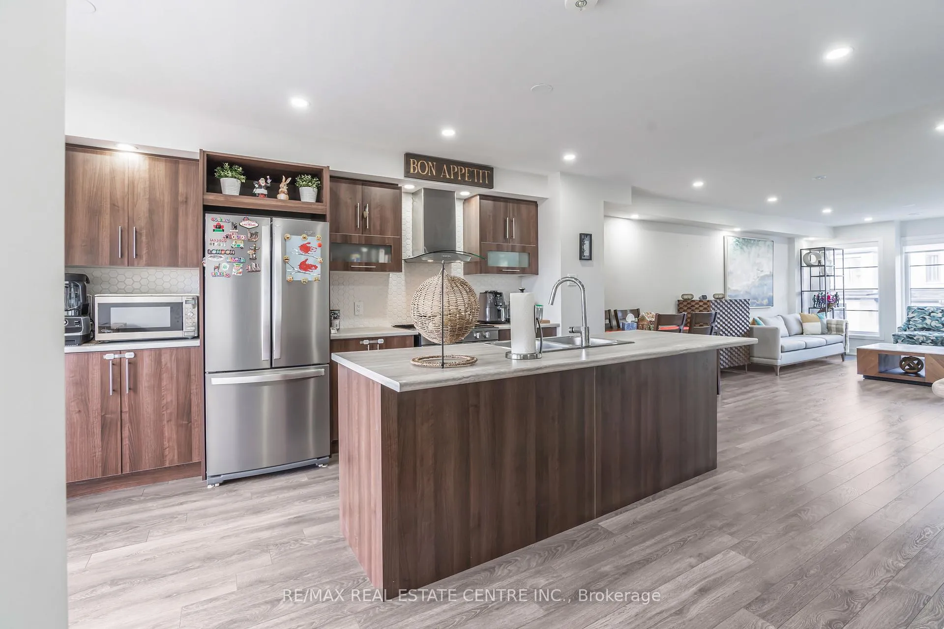Photo 14 of 93 Donald Fleming Way, Whitby, Pringle Creek — HOMEH