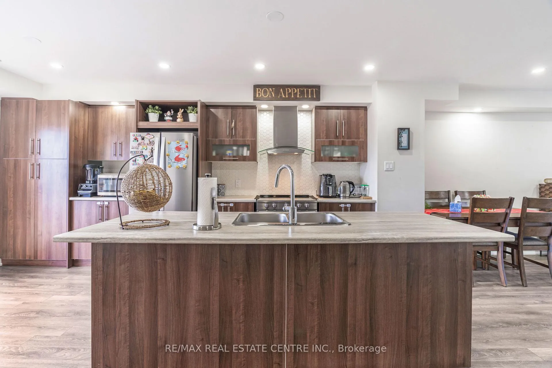 Photo 15 of 93 Donald Fleming Way, Whitby, Pringle Creek — HOMEH