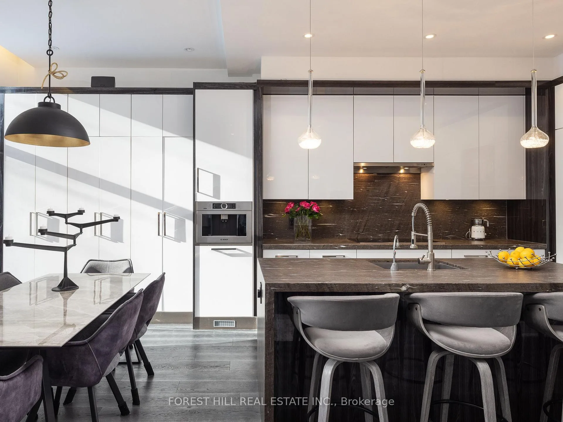 Photo 4 of 1074 Bay Street, Toronto, Bay Street Corridor — HOMEH