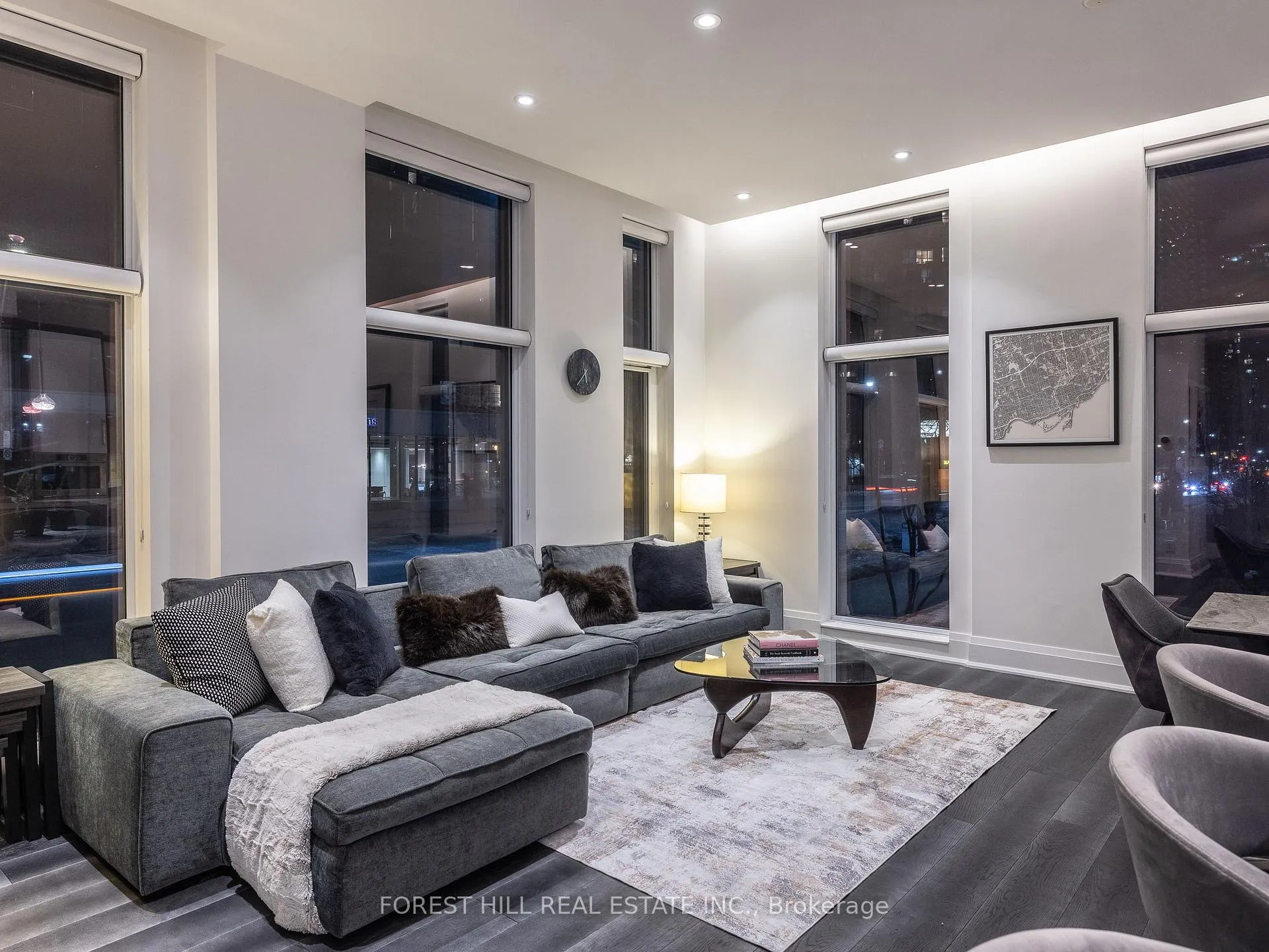 Photo 6 of 1074 Bay Street, Toronto, Bay Street Corridor — HOMEH
